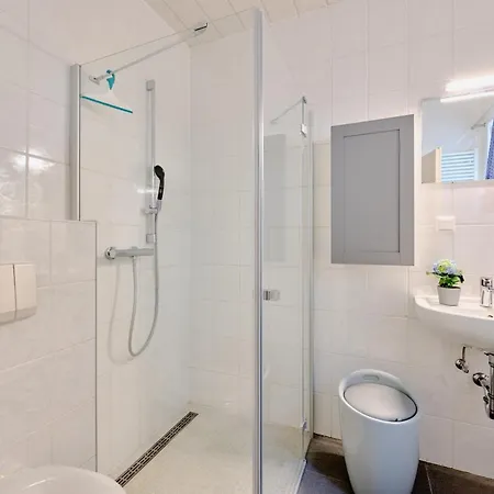 Bucht Moba-travel * Lubeck