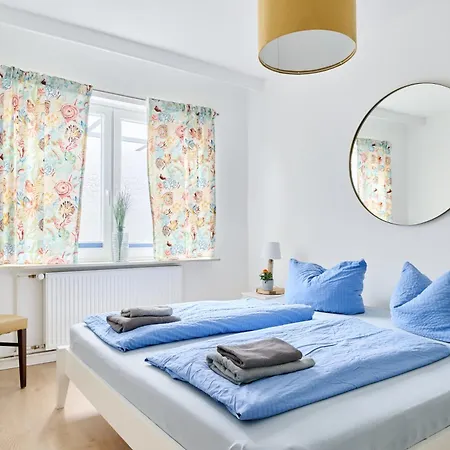 Bucht Moba-travel Lubeck